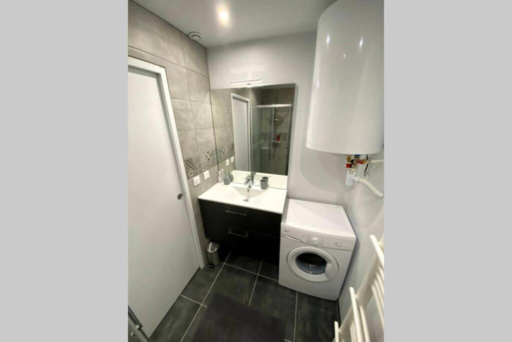 Appartement Moderne Et Cosy, Proche Cnpe Lagnieu Esterno foto